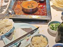 -二荆条·蜀鲜汇城市森林火锅