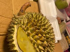 -班赞海鲜市场胖阿姨加工点