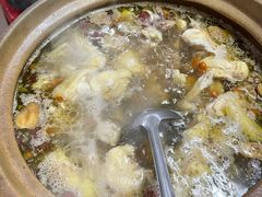 -威邵鸡煲(西华路总店)