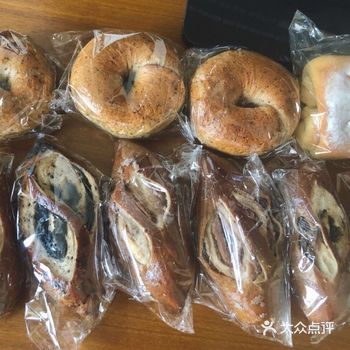 迫不及待切了一个热了吃 调的芋泥碱水果然我直觉没有错
