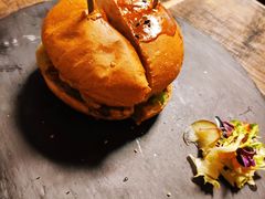 -HIGH FIVE哈福手工汉堡(桂林路店)