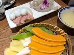 -小天鹅火锅·一线江景洪鼎旗舰店(洪崖洞店)