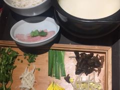 -云海肴·汽锅鸡·云南菜(天山百盛优客店)