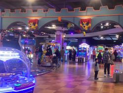 -卡通尼乐园·生日会(烟台永旺店)