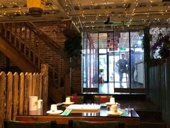 大堂-三个大叔烤羊肉串·炭炉砂锅菜(西三旗店)