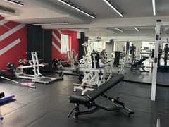 -越·健身工作室(华尔兹广场写字楼B栋店)