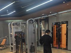 -威克健身游泳(万菱汇店)