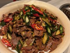 -涨巢·潮玩水疗局