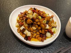 -万重锦·人文川菜馆(骡马市店)