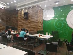 大堂-佰搭果·广式茶餐厅(西华路店)