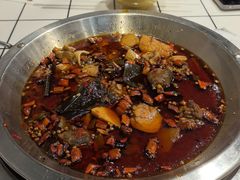-晓彭肥肠鸡·泡椒鸡火锅(水木天地店)