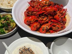 -龙巢盱眙龙虾·牛蛙·烧烤宵夜(八卦岭店)