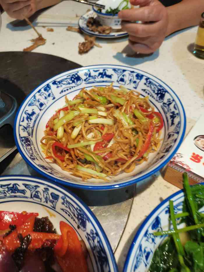 文彬钵钵乐柴火饭庄-"他出差的时候,朋友带我们来的,说是新开的.