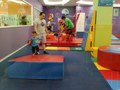 -小小运动馆(浦江店)