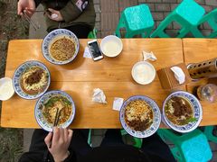 -渝之汇牛肉豌杂面