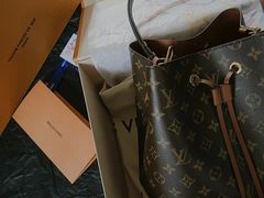 -LV路易威登(德基广场店)