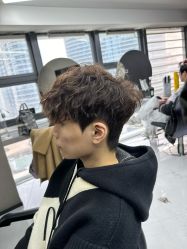 -宫铭烫发染发接发店