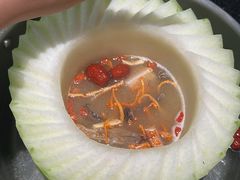 -得意咚瓜·顺德鱼生·冬瓜火锅(深圳首店)