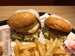 -The Habit Burger Grill 哈比特汉堡(复兴soho店)
