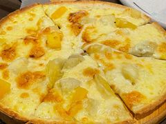 -悦享绿山墙西餐厅