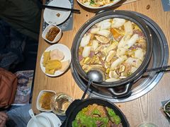 -一朵菌·野生菌探索家火锅(南亚店)