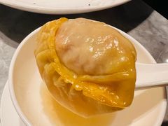 蟹粉虾包-镛记酒家