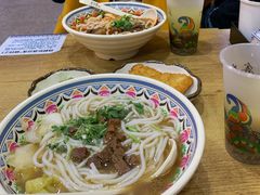 十年经典牛肉粉-鑫花溪牛肉米粉(人民广场店)