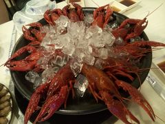 -虾弄弄海派小龙虾·牛羊蝎子火锅