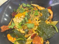 -醉人椒麻辣香锅(王府井喜悦店)