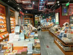 -西西弗书店&矢量咖啡(凯德晶萃广场店)