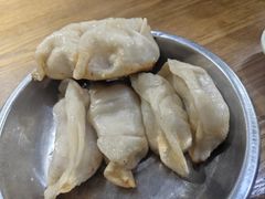 -黄阿姨锅贴大王(万航渡路店)