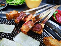 -彝人部落火盆烧烤(原内环足球场店)