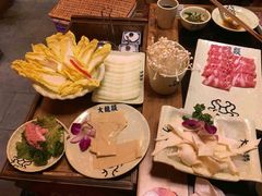 -大龙辣火锅·龙虾·烧烤(湖滨新天地店)
