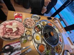 -八色五花肉(新村2号店)
