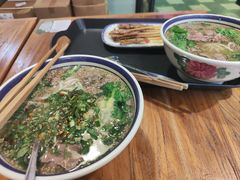 -云阿蛮云南生烫牛肉米线(奉贤路店)