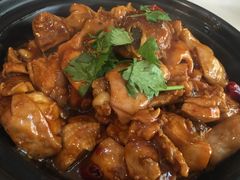 啫啫肥肠鸡-小郭私房菜·海肠捞饭店(学士街店)