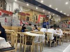 大堂-江城燕子大排档(江汉路步行街店)