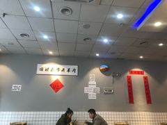 大堂-老街烧烤大排档·地道湖北菜·龙虾馆(汉口火车站店)