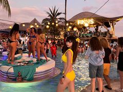 -FINNS Beach Club