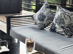 -亚龙湾喜来登·美景台大堂吧