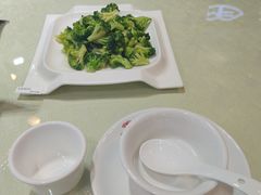 -东四民芳餐厅(世茂工三店)