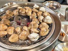 -围炉肉舍•炭烤活鳗•丹东海鲜烤肉(步行街店)