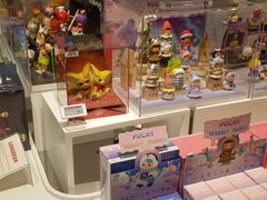 -泡泡玛特POPMART(侨福芳草地店)