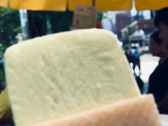 威化饼夹榴莲雪糕-詹爷爷乌节路街头冰淇淋