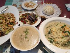 -粥全粥到海鲜家常菜(瞿塘峡路店)