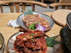 -青瓦餐厅·生鱼片·韩园烤肉(西塔店)