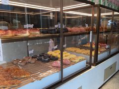 面包甜点陈列柜-奈雪的茶(东原悦荟店)