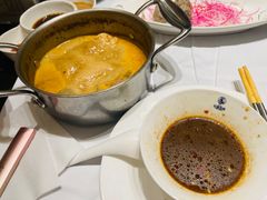 -红鼎豆捞·非遗鲍皇汤火锅(宝丰路店)