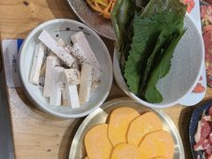 -青瓦餐厅·生鱼片·韩园烤肉(西塔店)