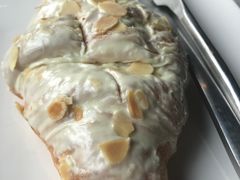 白巧克力可颂-星巴克(东莞莞城万科中心店)